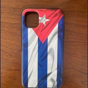 Case for iPhone 11 with the flag cuba on otter box